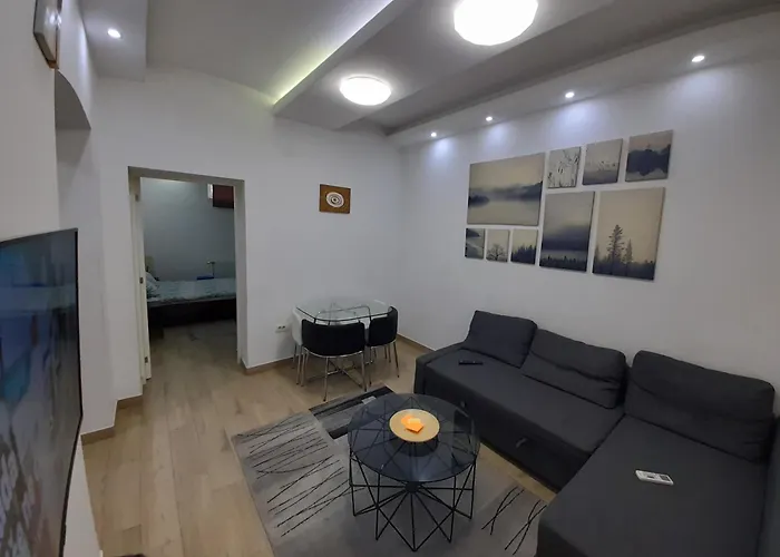 Xenia1